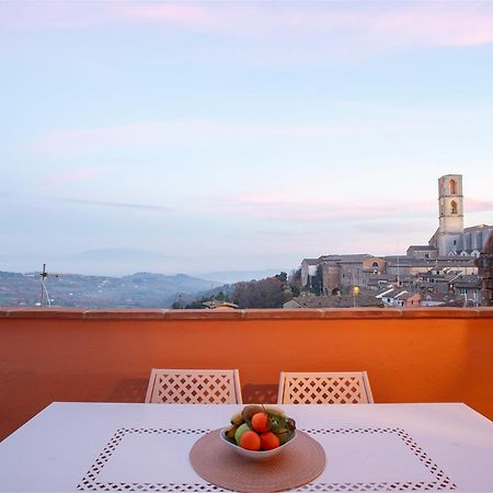 Panoramic Apt - A Due Passi Dal Centro - Italywego เปรูจา ภายนอก รูปภาพ