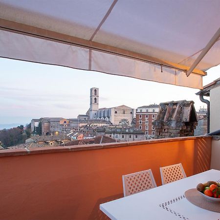 Panoramic Apt - A Due Passi Dal Centro - Italywego เปรูจา ภายนอก รูปภาพ