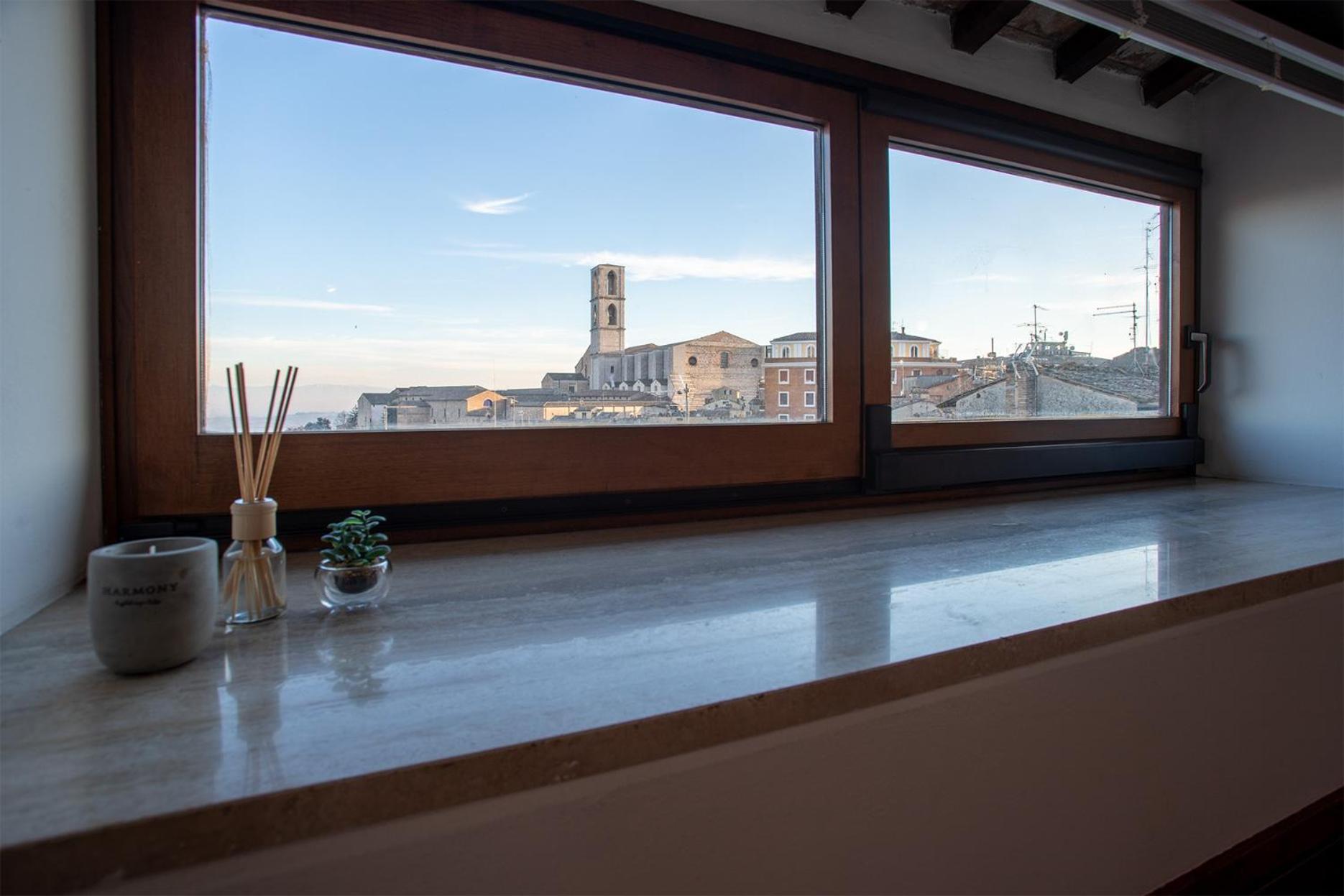 Panoramic Apt - A Due Passi Dal Centro - Italywego เปรูจา ภายนอก รูปภาพ